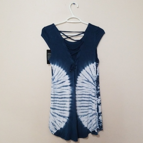 Tie-Dye sleeveless Blouse - Picture 2 of 6